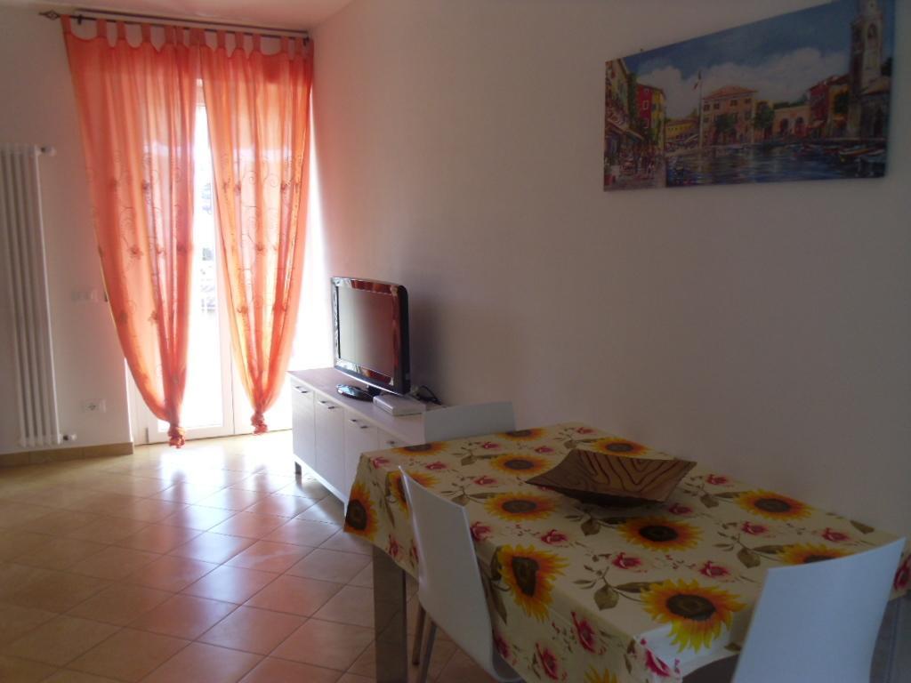 Appartamento Villa Tony Lazise Oda fotoğraf